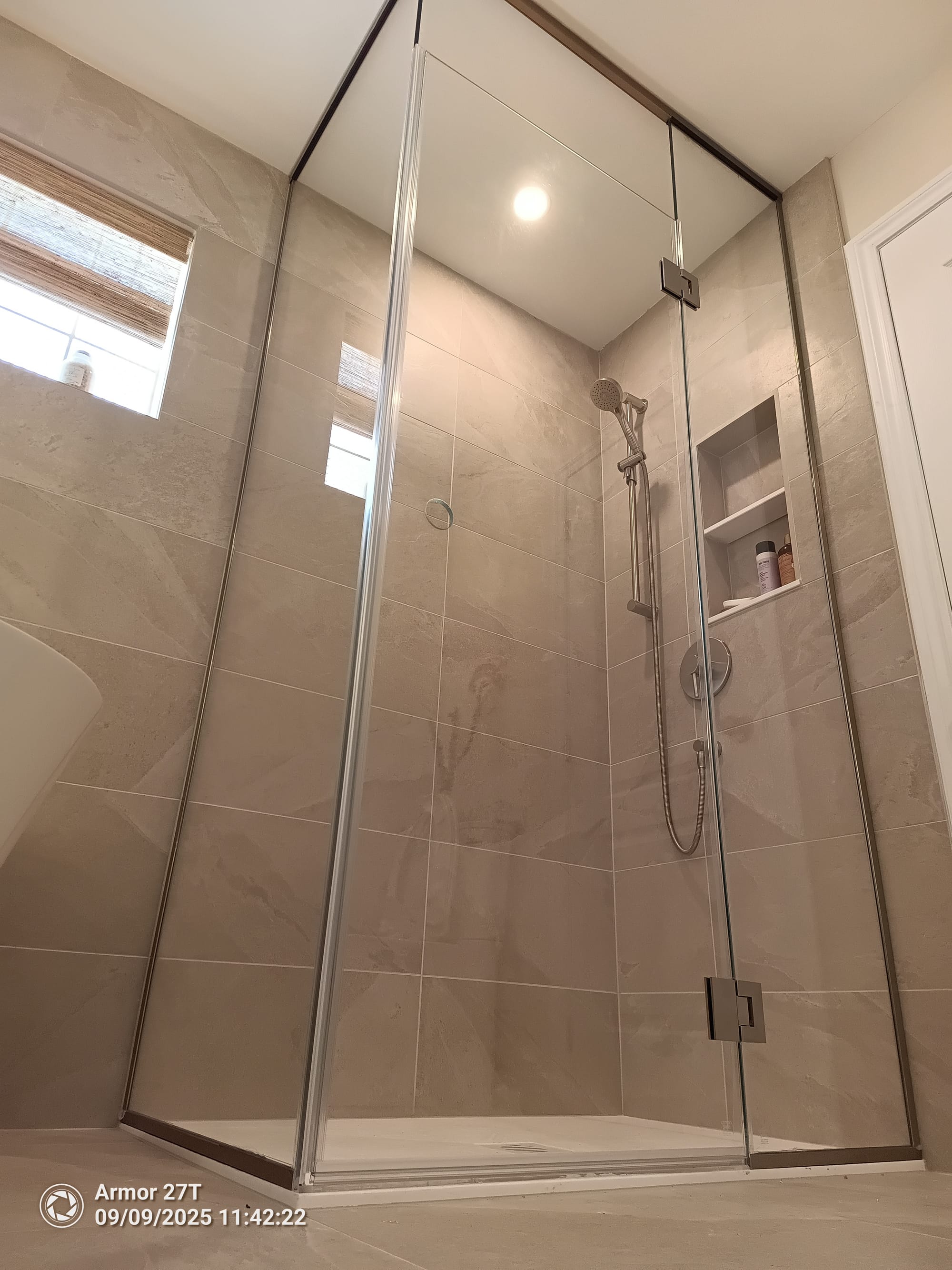 VERRE 10MM EXTRA CLAIR TREMPÉ