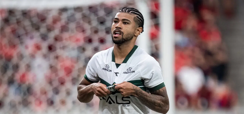 Coritiba derrota o Athletico-PR em clássico pelo Campeonato Paranaense