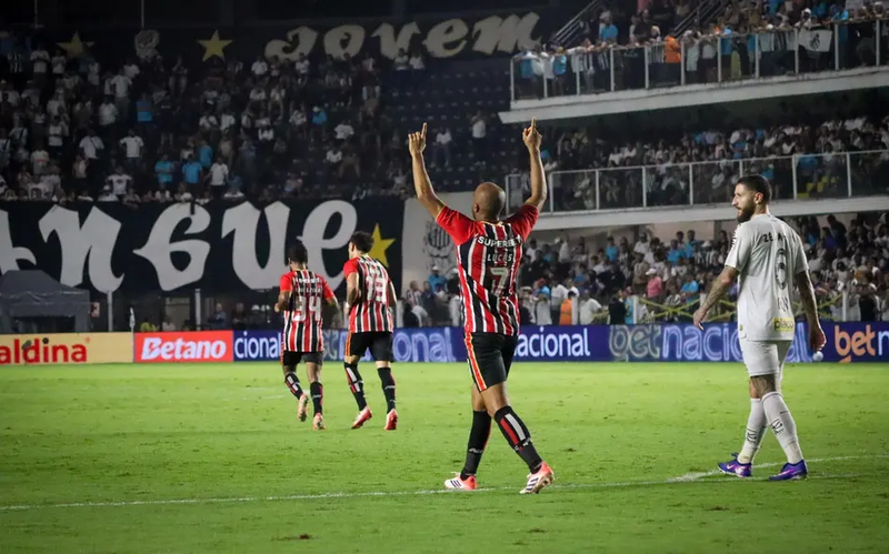 Santos e São Paulo ficam no empate pelo Campeonato Brasileiro