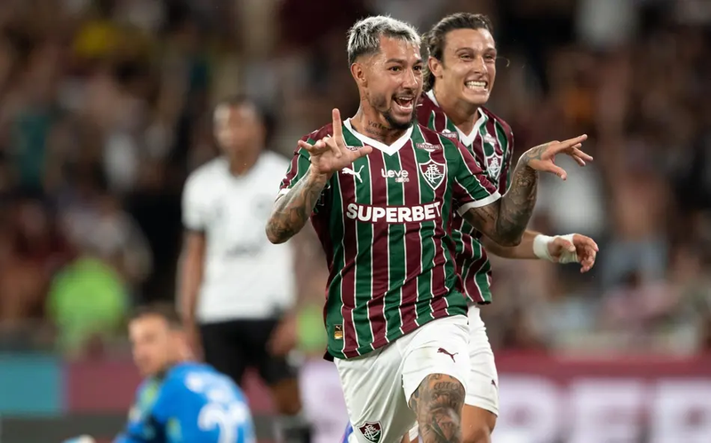 Acosta faz gol de placa no Maracanã, e Fluminense bate o Botafogo