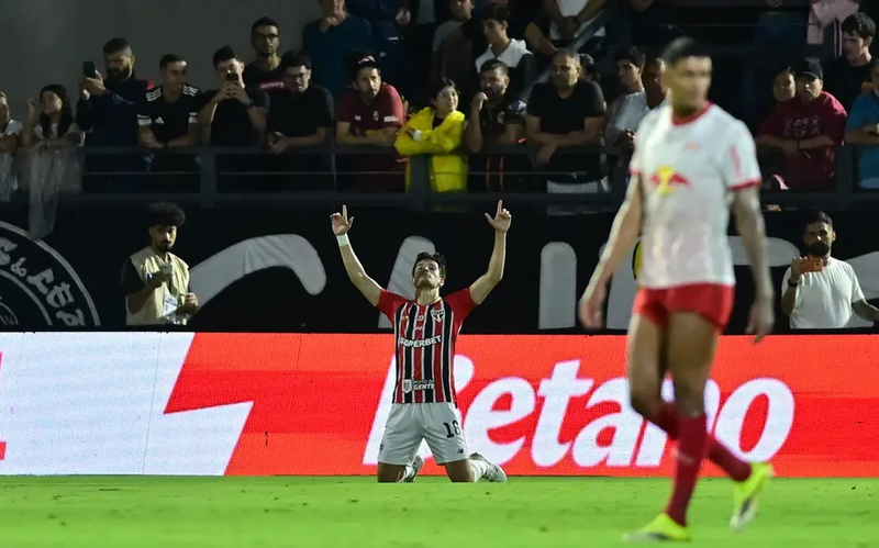São Paulo vence o Bragantino fora de casa e avança à semifinal do Paulista