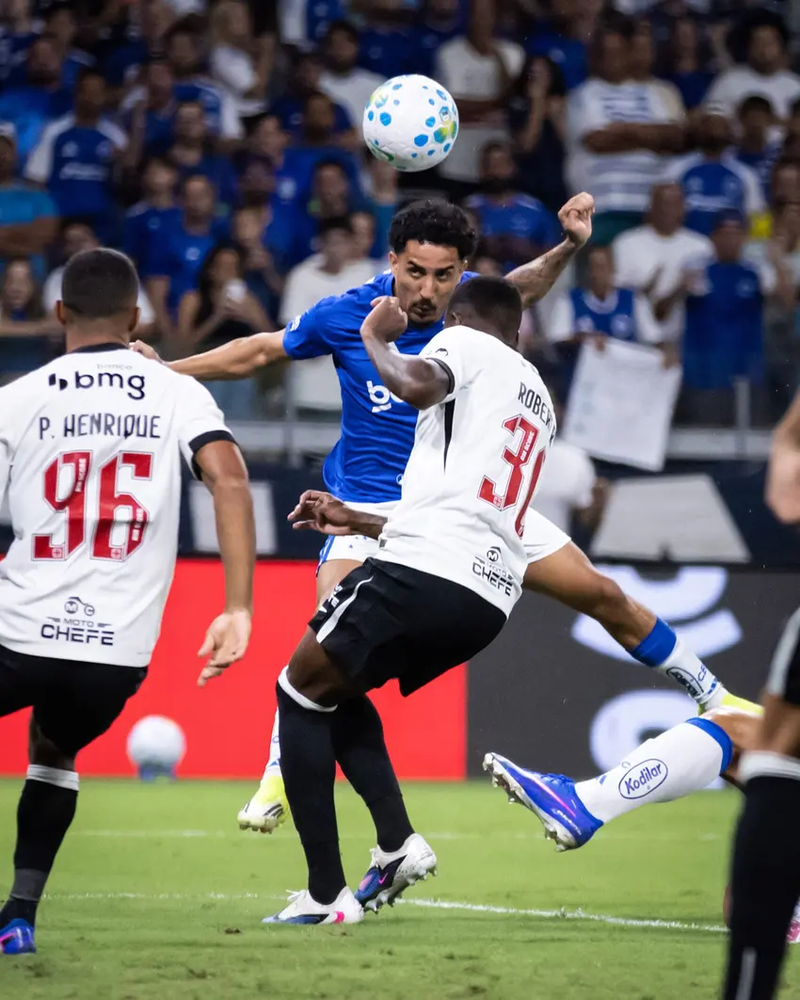 Em jogo de seis gols, Cruzeiro e Vasco empatam no Mineirão