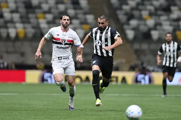 Atlético-MG vence o São Paulo na Arena MRV e quebra invencibilidade tricolor no Brasileirão