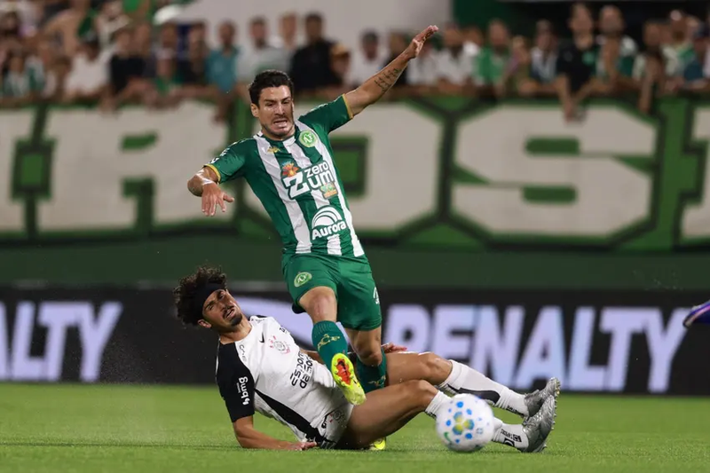 Corinthians empata com a Chapecoense e registra primeiro 0 a 0 do Brasileirão