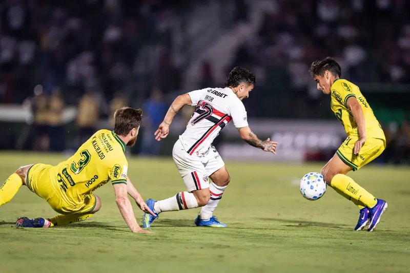 Luciano marca e garante vitória do São Paulo sobre o Mirassol