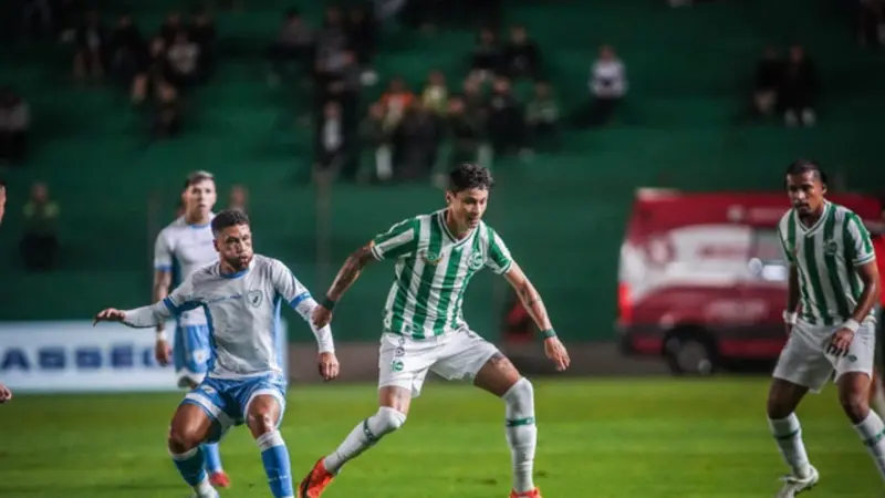 Londrina EC perde para o Juventude e volta para casa na zona de rebaixamento