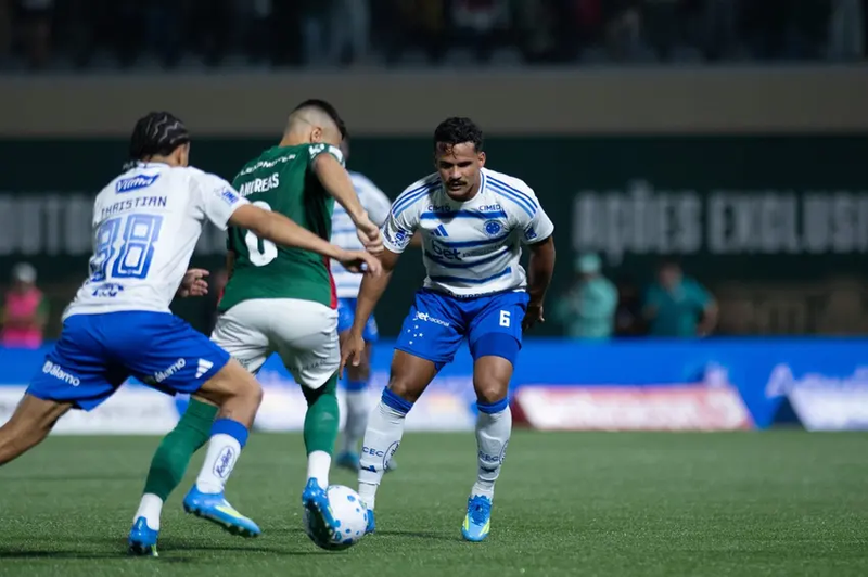 Palmeiras empata com o Cruzeiro e pode ver vantagem sobre o Flamengo cair no Brasileirão