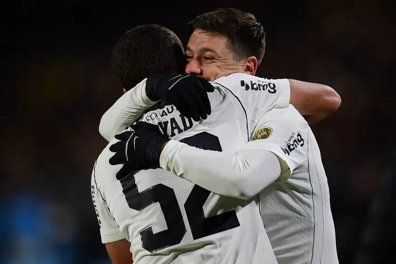 Zakaria Labyad marca, Corinthians empata com o Peñarol e segue invicto na Libertadores