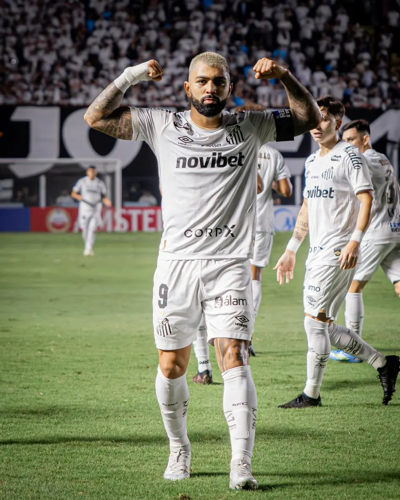 Santos vence Cuenca e garante vaga nos playoffs da Sul-Americana