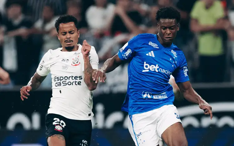 Corinthians perde do Cruzeiro em casa e se afasta no G4 do Brasileirão