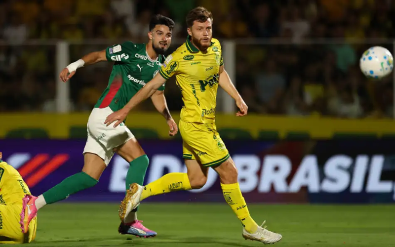 Palmeiras empata com o Mirassol e vê distância na liderança do Brasileirão diminuir