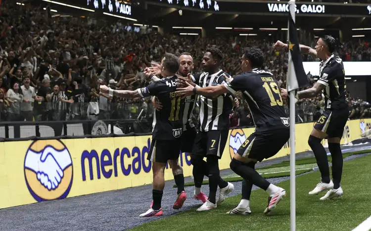 Atlético MG vence Santos nos pênaltis e se classifica na Sul-Americana