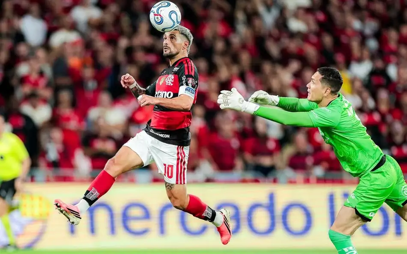 Flamengo joga mal, mas garante vaga na semifinal da Libertadores