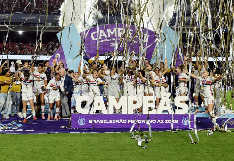 São Paulo quebra jejum e conquista o Brasileirão Feminino contra o Corinthians