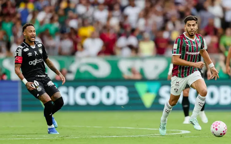 Com gols de Coutinho e Gabigol, Santos bate o Fluminense de virada no Maracanã