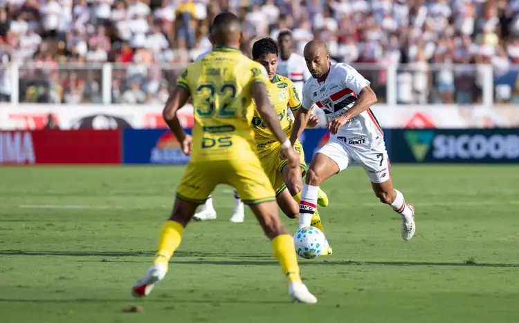 Mirassol e São Paulo empatam e estacionam no Brasileirão