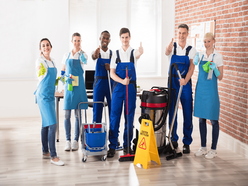 What’s the Best Cleaning Routine for Busy People in Birtinya?