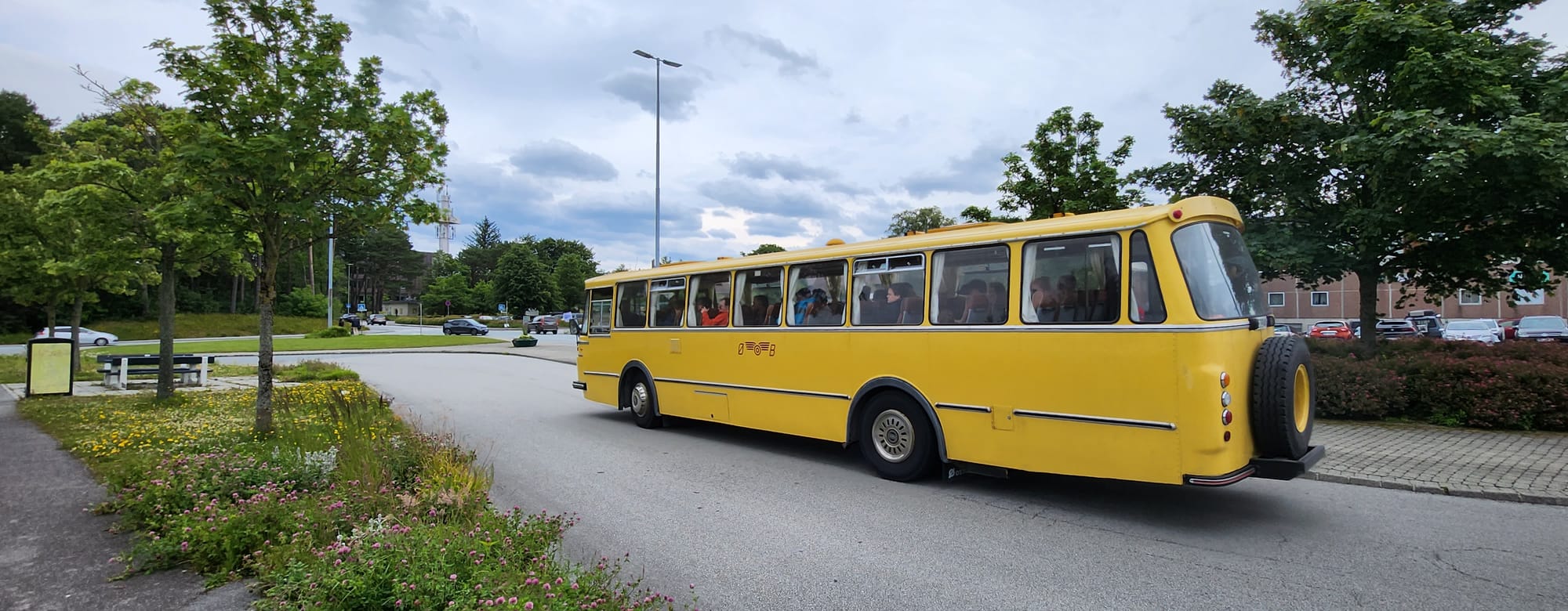 New and old busses meeting 2024