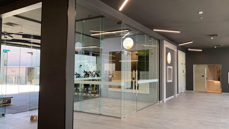 زجاج سيكوريت