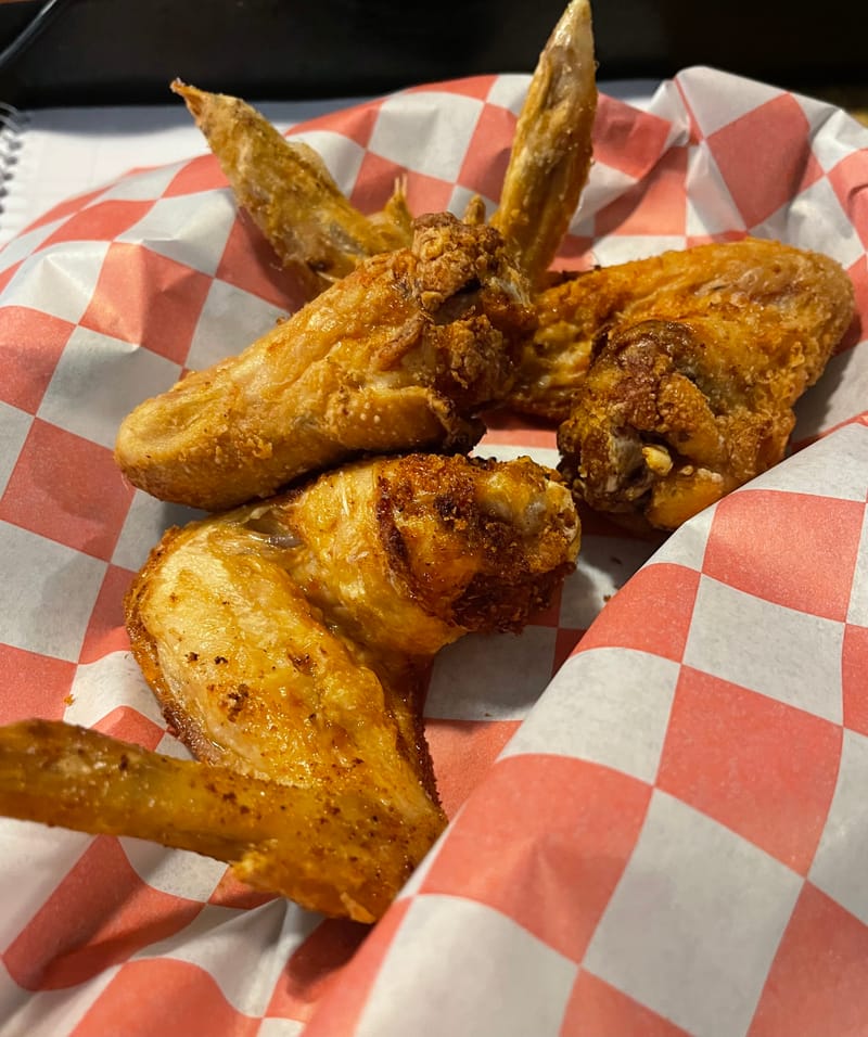 GARLIC WINGS (For a Limited Time & Saturdays Only)