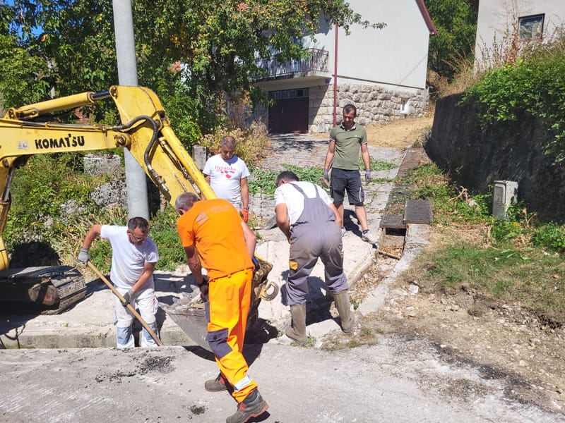 Odrađena akcija ugradnje cijevi i šahtova