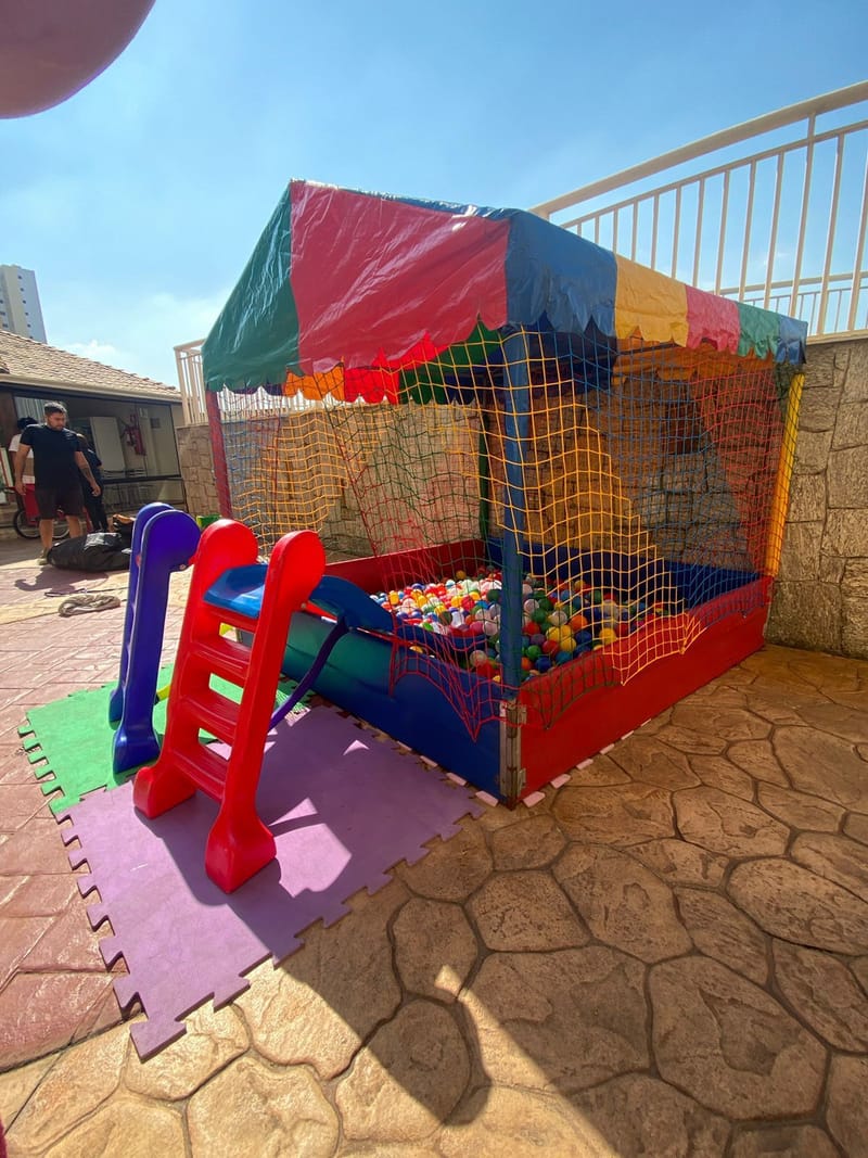 Piscina de bolinhas 2m