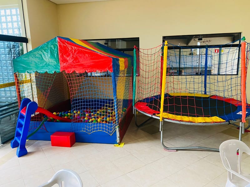 Piscina de bolinhas 2m