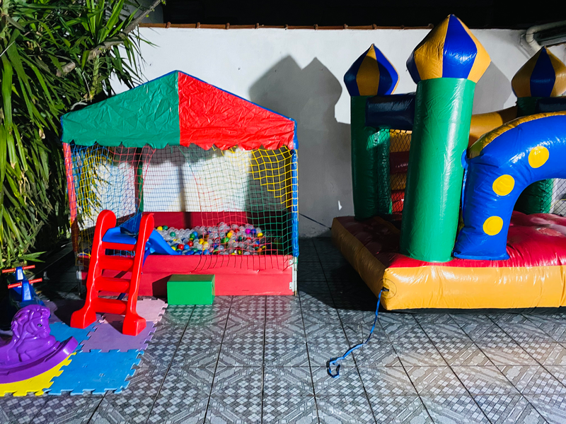 Piscina de bolinhas 2m