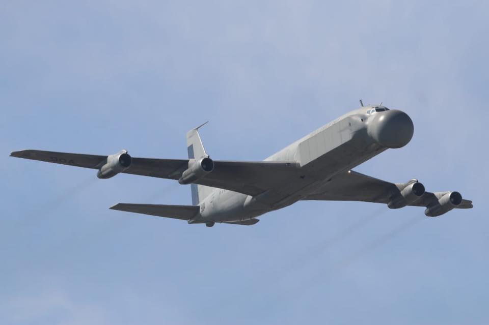 מטוס מכ"ם EL/M-2075 Phalcon של אלתא מערכות, מבט חיצוני המציג את תצורת ה-AEW&C, בעיצוב תעופתי עם תרומת סטודיו גריזים.