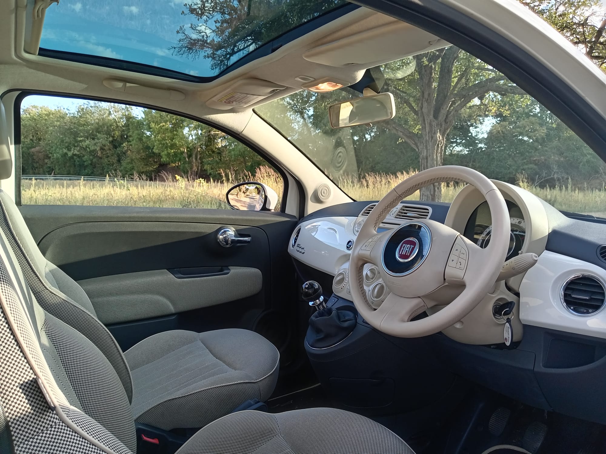 NOW SOLD! Fiat 500 Lounge £2850