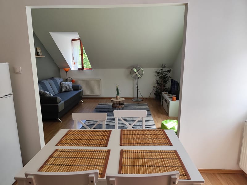 A szálláshely 58 nm    5 fő fogadására alkalmas 