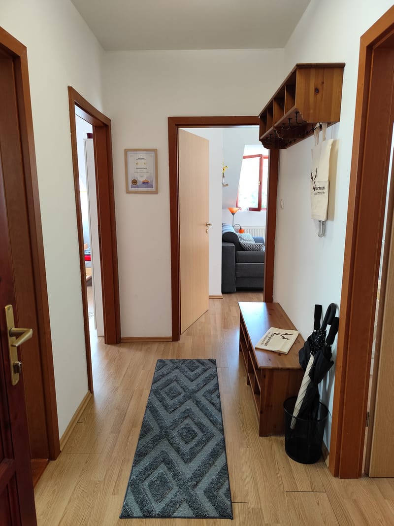 A szálláshely 58 nm    5 fő fogadására alkalmas 