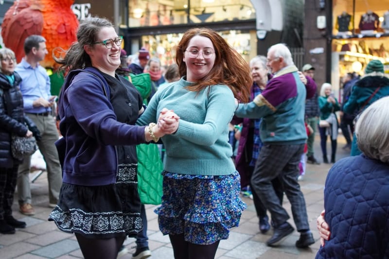 Worldwide dance - International Day of Dance