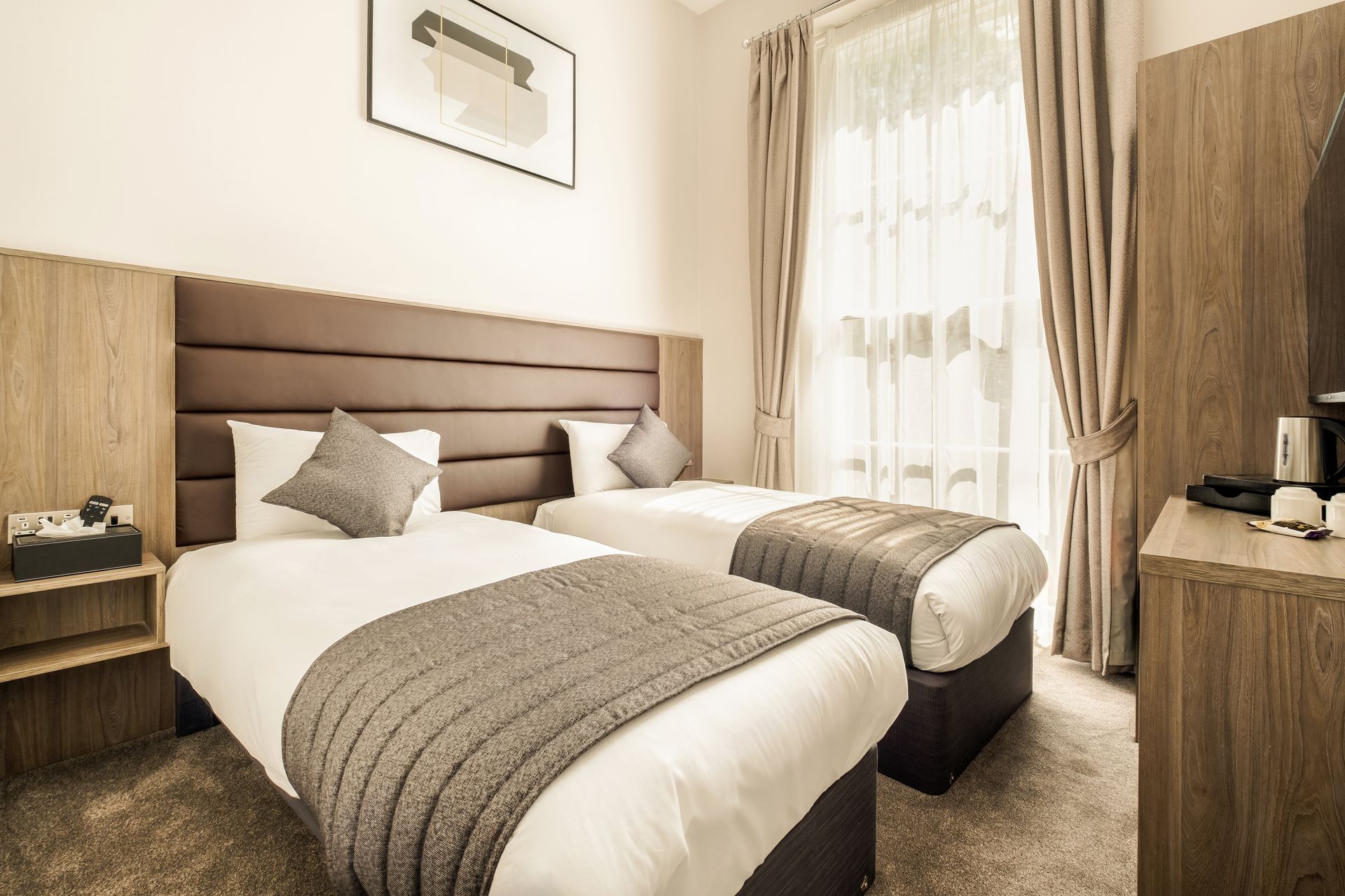 REEM HOTEL, BAYSWATER