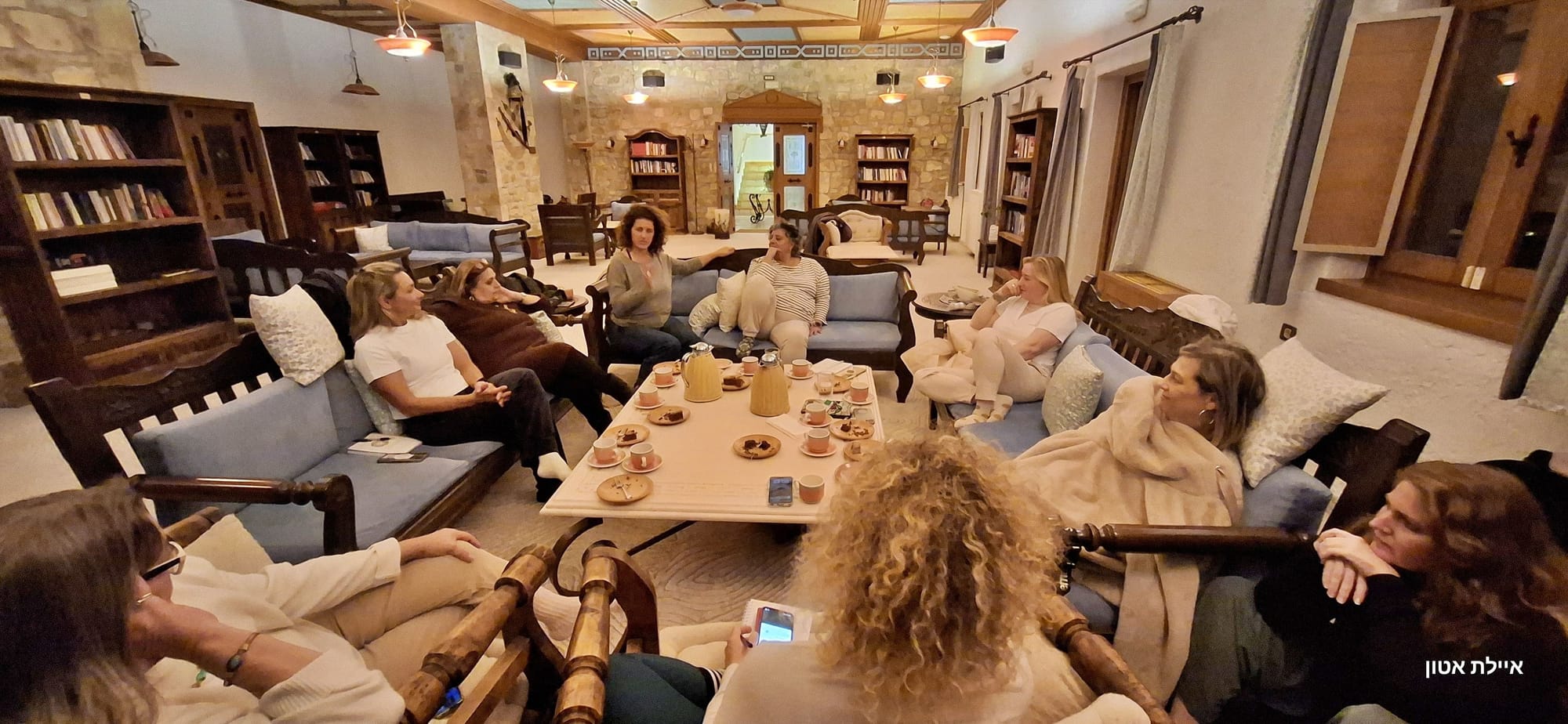 הולכות דרך - מרחבי צמיחה לנשים