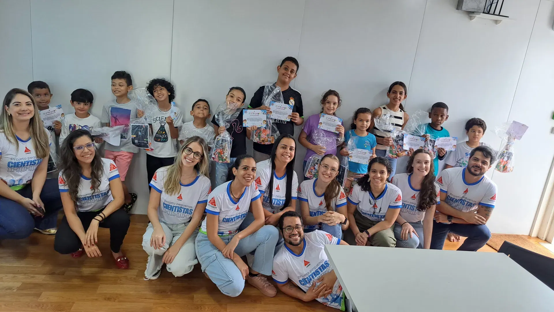 Projeto Pequenos Cientistas 1° Edição