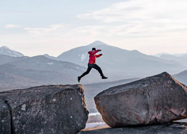 Watch Gray's 3 thumbnail