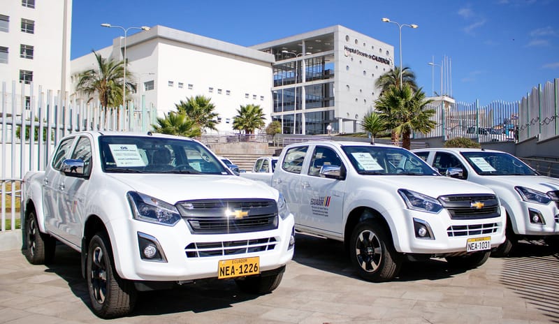 El Ministerio de Salud Pública entrega 28 camionetas 4x4 para fortalecer la salud intercultural en Ecuador