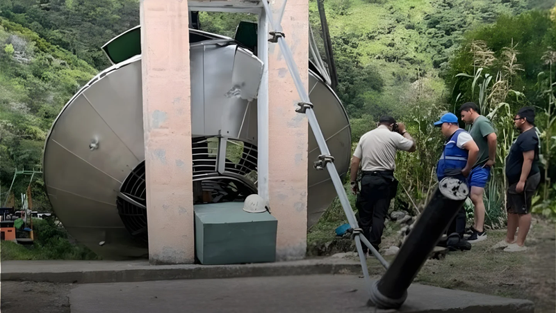 Tragedia en Baños de Agua Santa: Accidente en Juego Mecánico Deja Dos Fallecidos