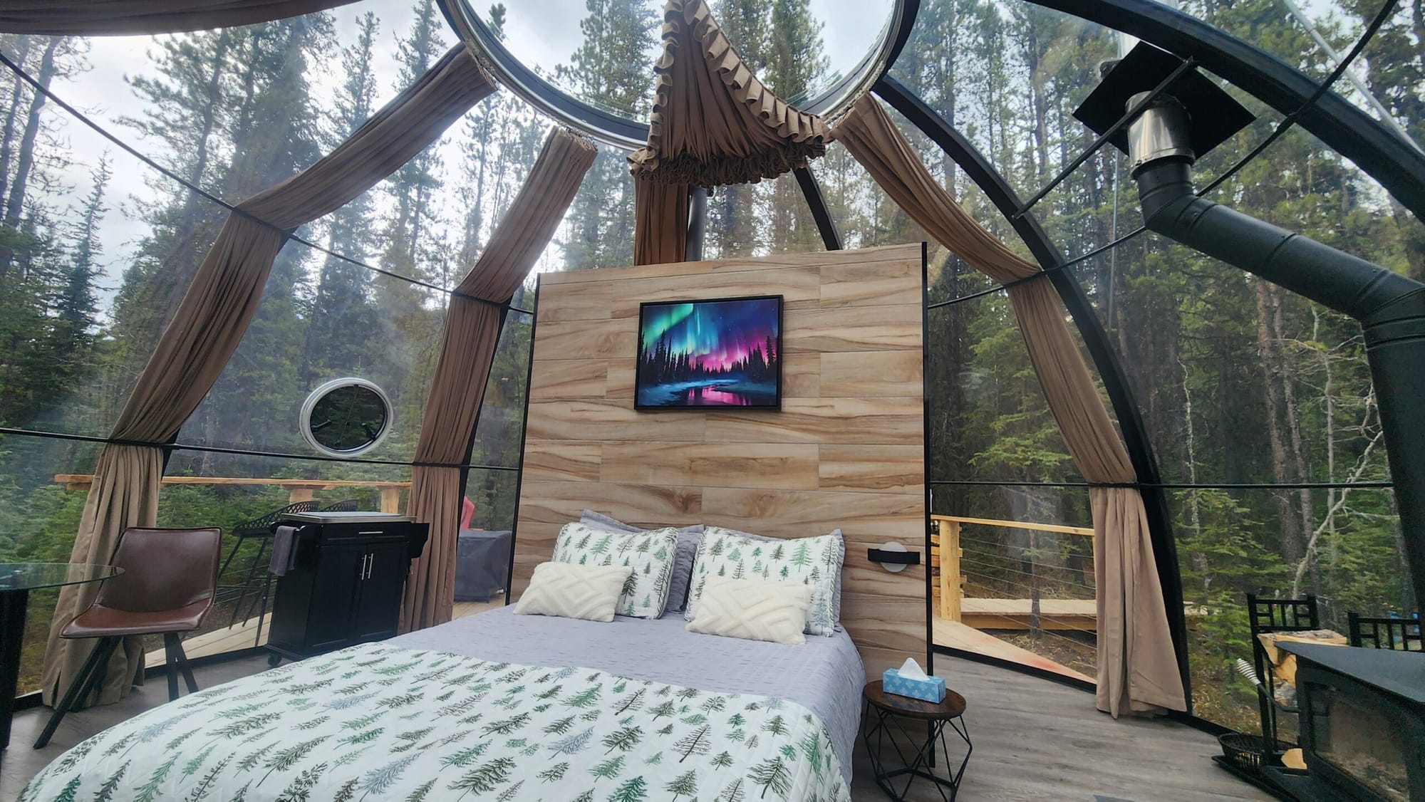 Rocky Mountain Escape Dome & Cabin Rentals – Rock Lake Provincial Park, Alberta