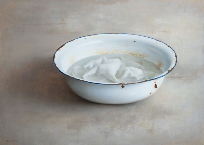 Dana Zaltzman, Bowl with Cloth, 2024, Oil on Wood, 50 x 70 cm