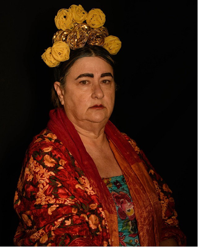 אנה רשף, ״מלכה של יום חול״, צילום דיגיטלי מודפס על קאפה, 100על 80 ס"מ, 1/5. מחיר: 4,000 ש"ח. טל': 050-5316750