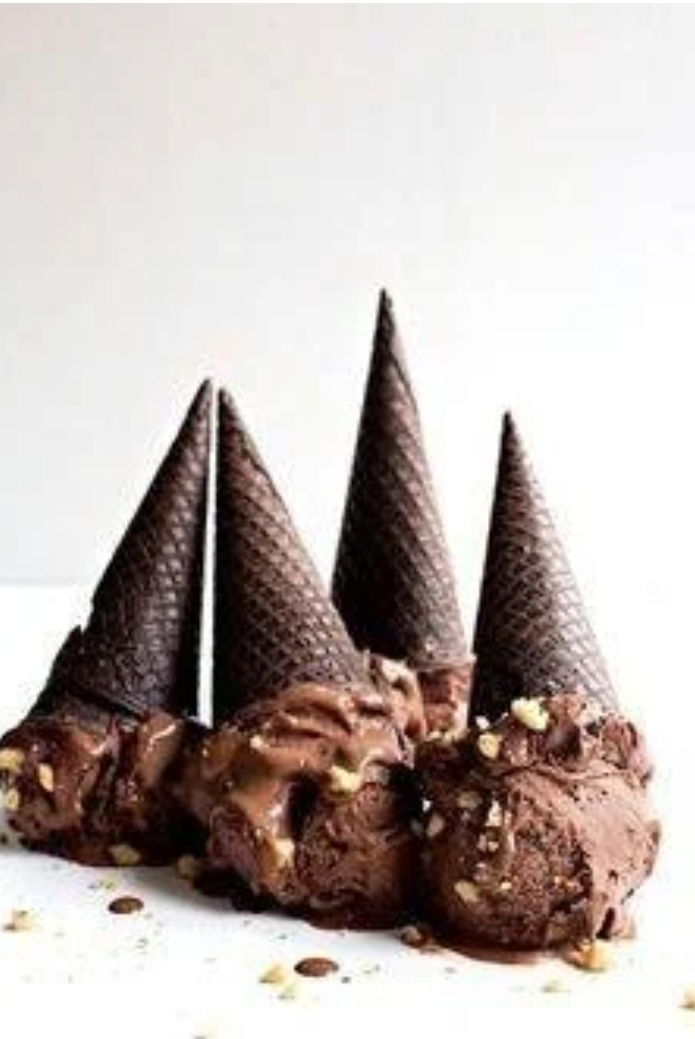 Chocolate ice cream with olive oil