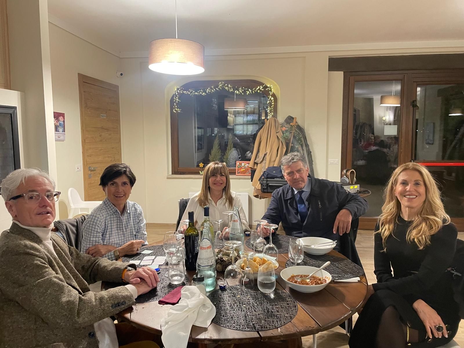 Caminetto degli auguri di Pasqua