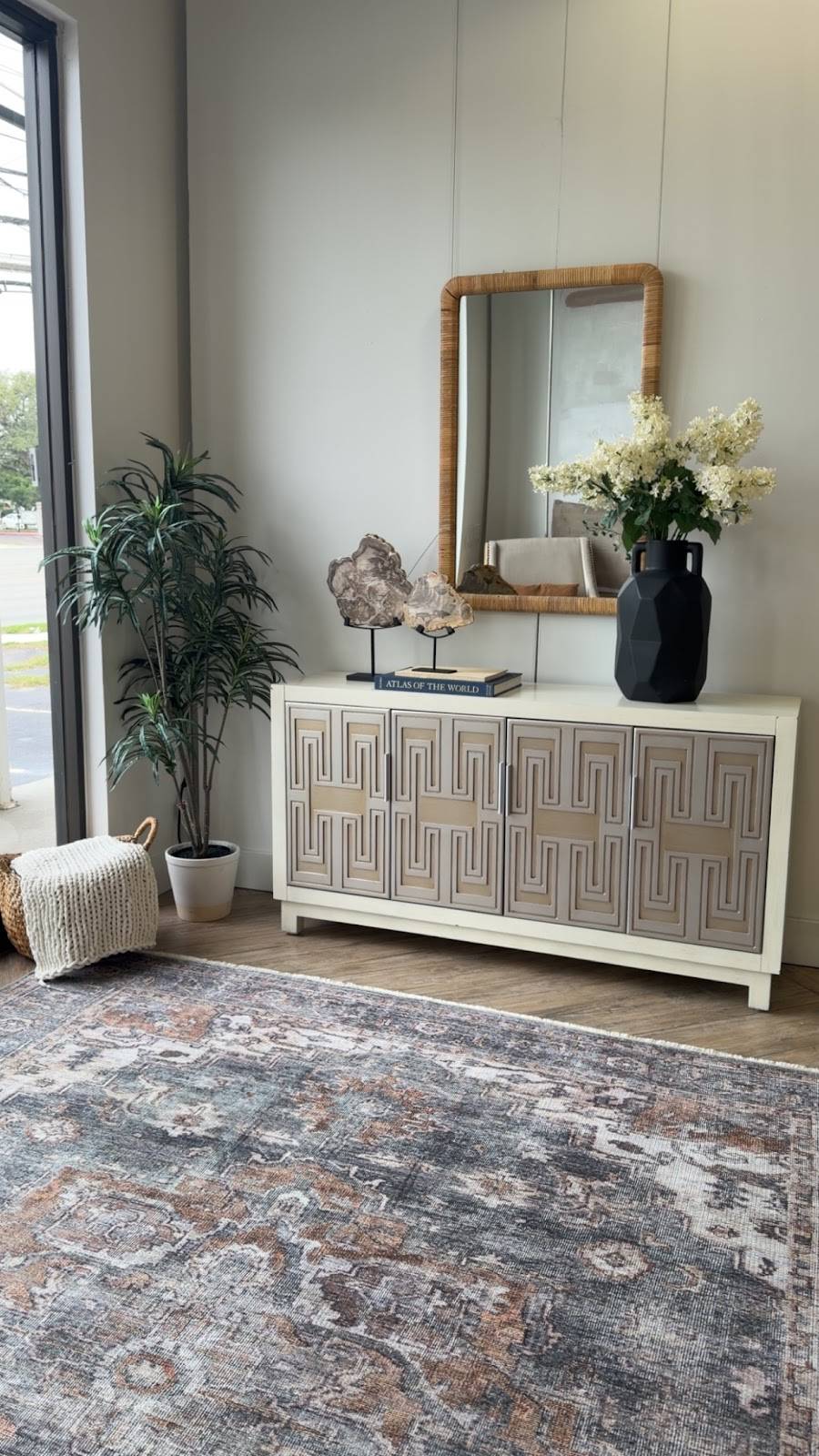 Styled console vignette by Stunning Spaces