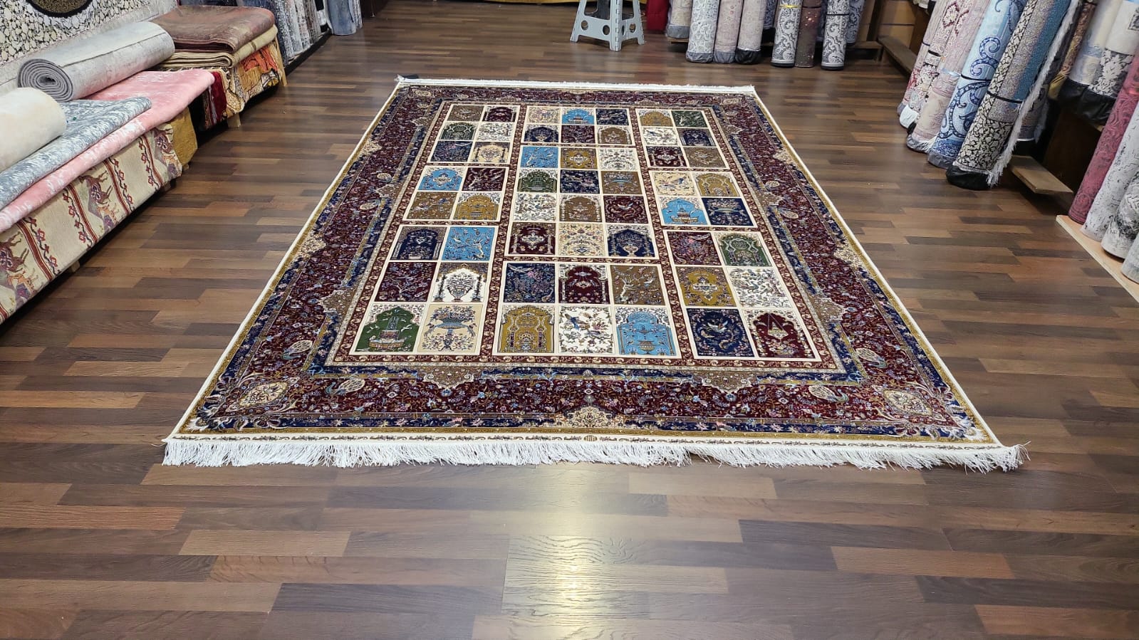 Code: C2578011  Size: 300x200cm   Price Euro: 9800