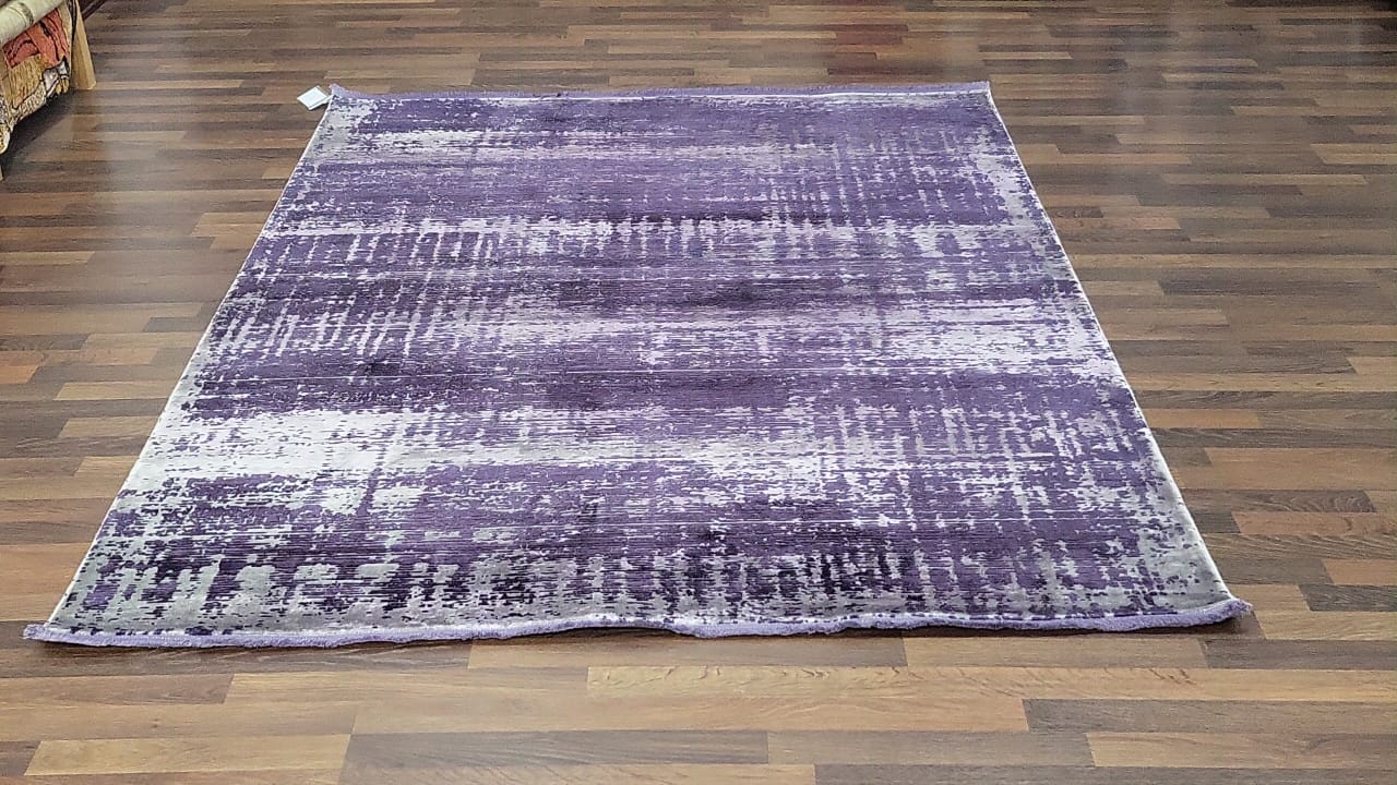 Code: 2347523 Size: 230 X 160 cm  Price Euro: 2900