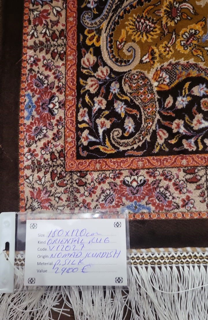 Oriental Rug   Code: V12027  Size: 180 x 120 cm   Price Euro: 2900