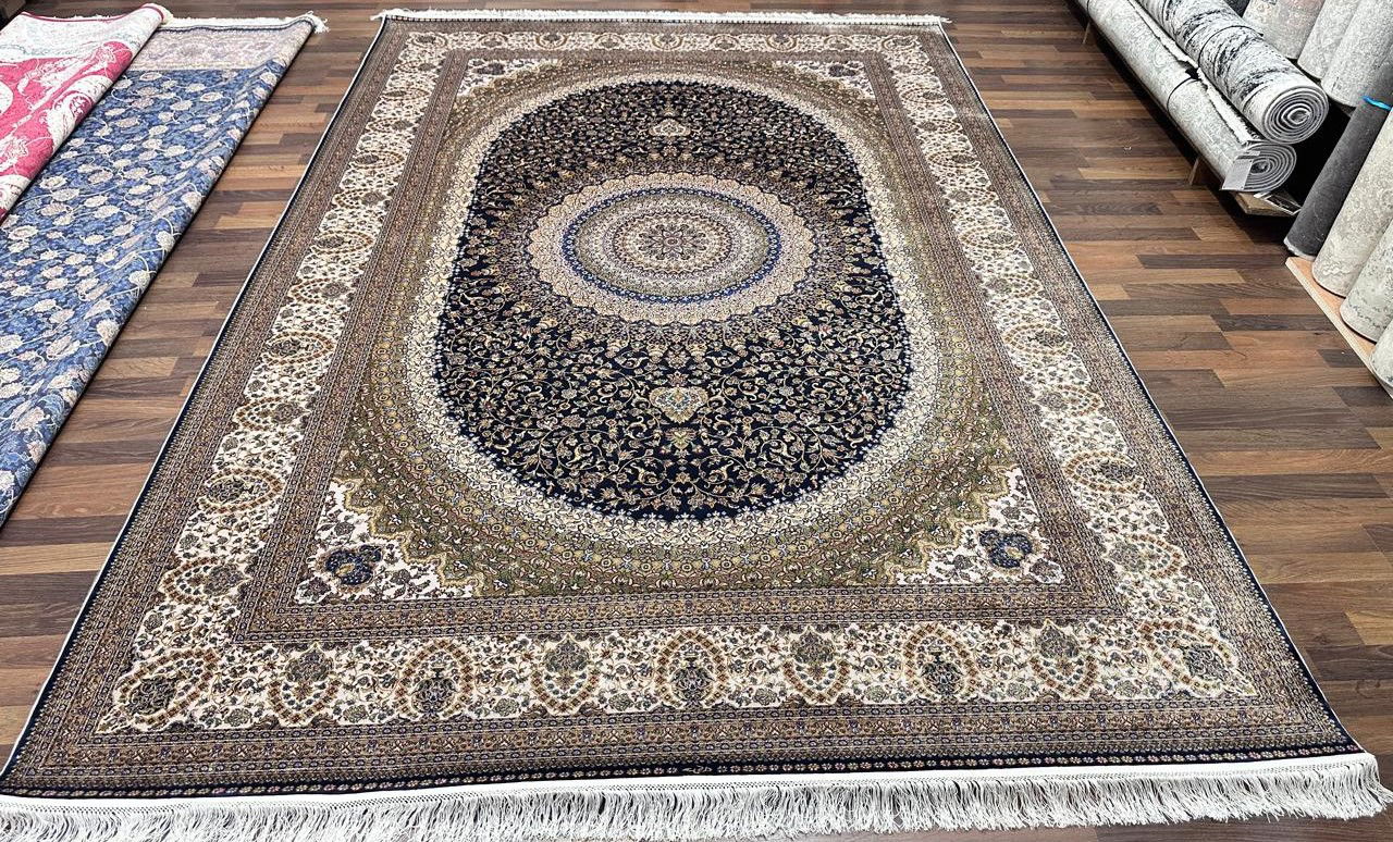 Code: 2316234  Size: 200X300   Price Euro: 8400