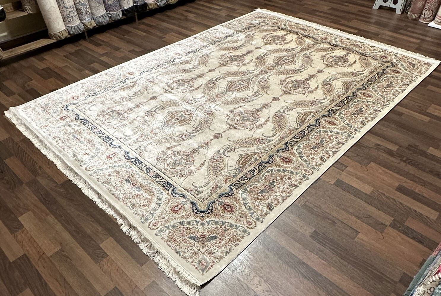 Code:2316287   Size:200x300cm      Price Euro:8400